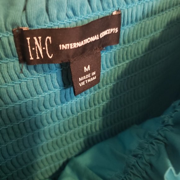 Hit of the party! Teal INC Cabana Top - Picture 2 of 6